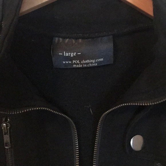 Black jacket with multiple pockets - Picture 2 of 2